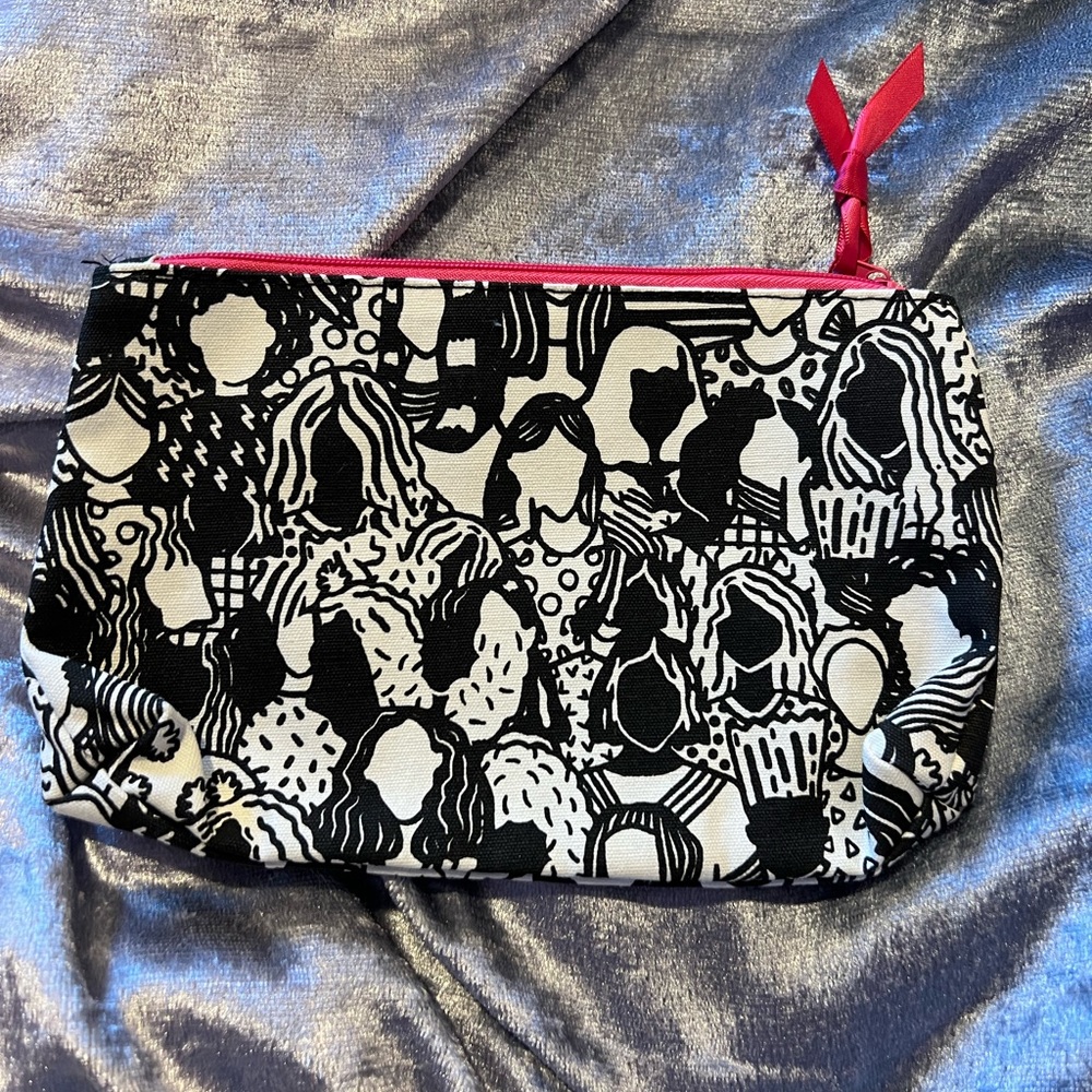 Ipsy makeup bag
